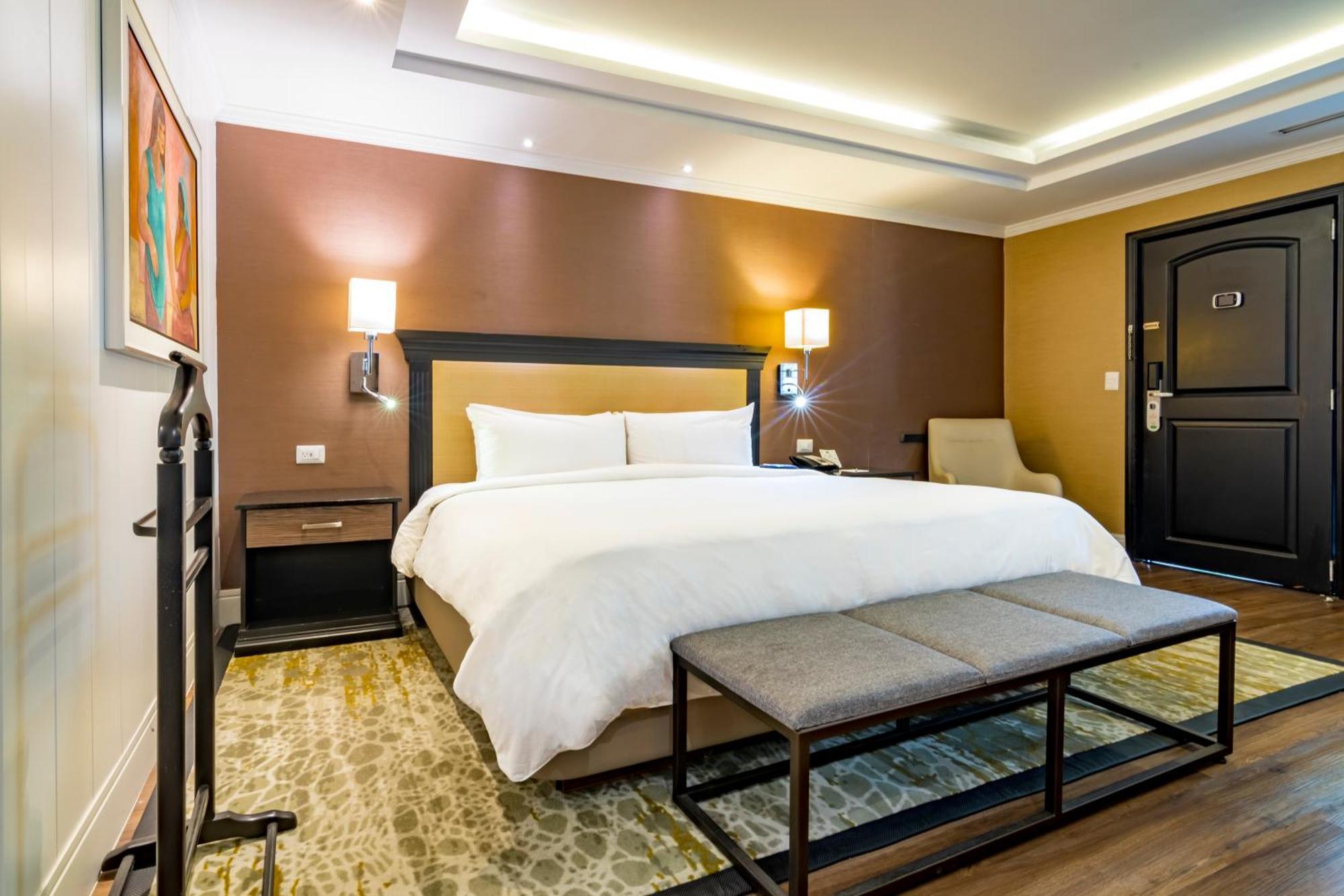 Hotel Lucerna Mexicali Bagian luar foto