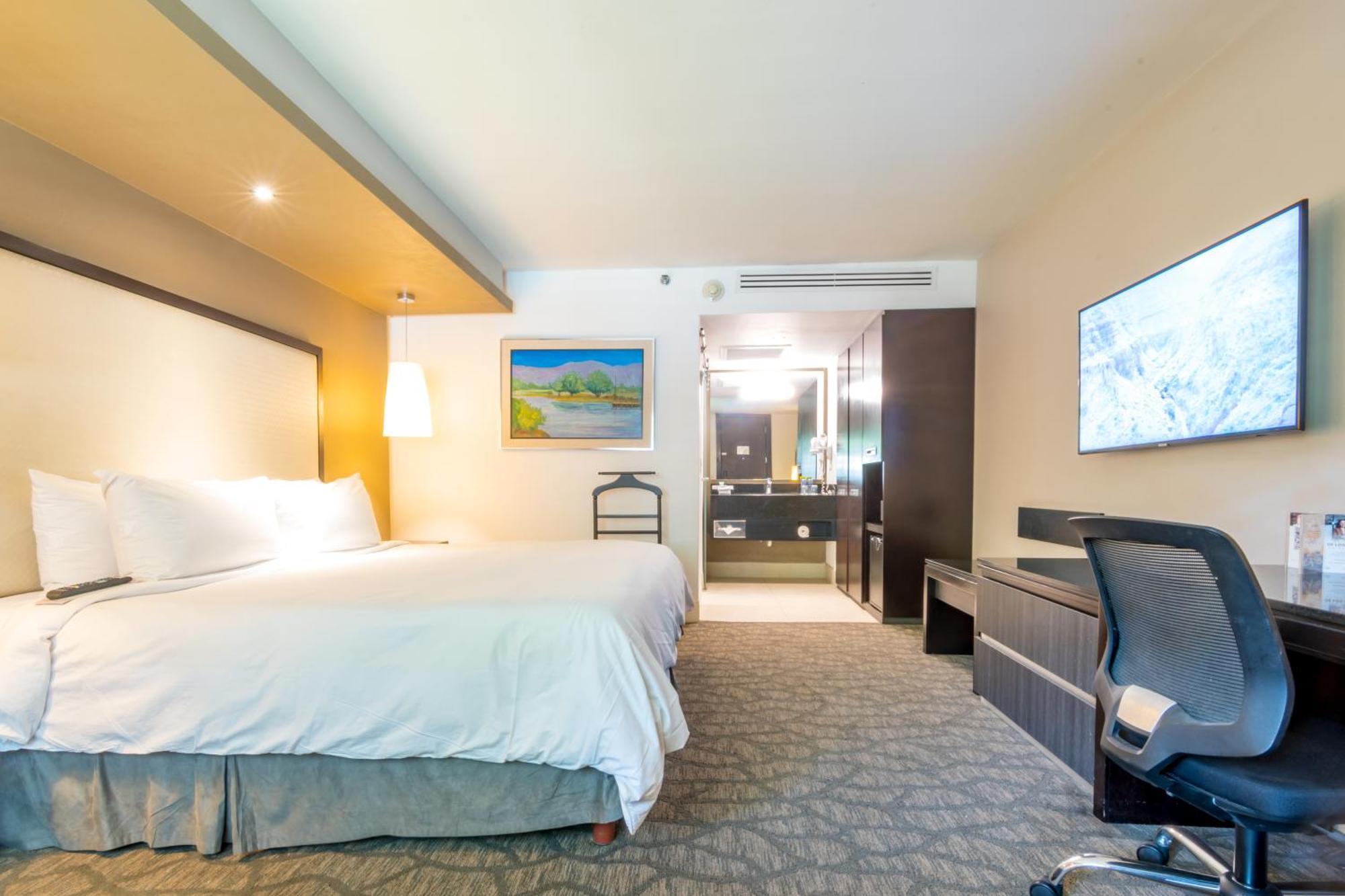 Hotel Lucerna Mexicali Bagian luar foto
